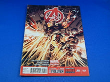 Charger l'image dans la galerie, Marvel Now Comics - Avengers - #004 - March 2013