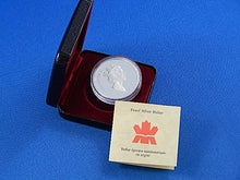 Load image into Gallery viewer, Silver Coin - $1 - 2002 - Royal Canadian Mint - Celebrating Queen Elizabeth II on her Golden Jubilee.