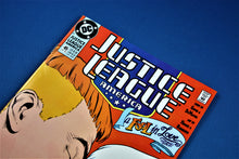 Charger l'image dans la galerie, DC Comics - Justice League America - #45 - December 1990