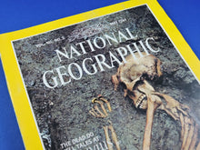 Load image into Gallery viewer, Magazine - National Geographic - Vol. 165, No. 5 - May 1984
