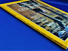 Load image into Gallery viewer, Magazine - National Geographic - Vol. 161, No. 6 - June 1982