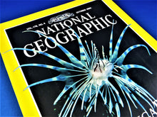 Load image into Gallery viewer, Magazine - National Geographic - Vol. 178, No. 4 - October 1990