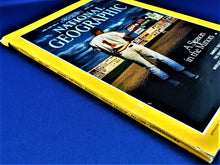 Load image into Gallery viewer, Magazine - National Geographic - Vol. 179, No. 4 - April 1991 (2)