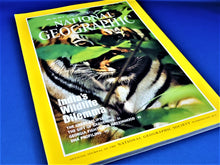 Load image into Gallery viewer, Magazine - National Geographic - Vol. 181, No. 5 - May 1992