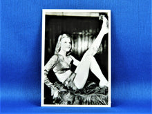 Load image into Gallery viewer, Real Photographs Collector Cards - 1939 - Series Two - #30 Jacqueline Baker