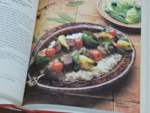Charger l'image dans la galerie, Cook Books - Assorted - 1985 - Weight Watchers - New International Cookbook