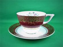 Charger l'image dans la galerie, Tea Cup - Quaker Girl - Fine Bone China Tea Cup and Matching Saucer