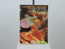 Charger l'image dans la galerie, Cook Books - Assorted - Microwave Cooking - Candle - 137 Pages