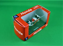 Load image into Gallery viewer, Toys - New-Ray Toys - 2005 - RoadRider Collection - Honda RC 51 - 1/32