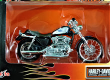 Load image into Gallery viewer, Toys - Maisto - 2006 - Harley-Davidson Motorcycles- 2002 XL 1200C Sportster - 1/18