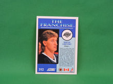 Charger l'image dans la galerie, Collector Cards - 1991 - Score - #312 - The Franchise - Wayne Gretzky