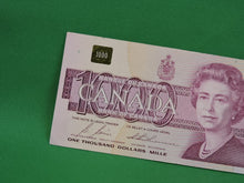 Charger l'image dans la galerie, Canadian Bank Notes - ENZ - 1988 - $1000 - EKA1890723