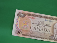 Charger l'image dans la galerie, Canadian Bank Notes - ENZ - 1975 - $100 - AJG7203375