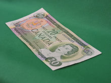 Charger l'image dans la galerie, Canadian Bank Notes - ENZ - 1969 - $20 - EB3234259