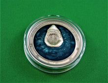Charger l'image dans la galerie, Currency - Silver Coin - $5 - 2018 - Great White Shark