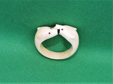 Charger l'image dans la galerie, Inuit Art - Ivory Ring - Polar Bears