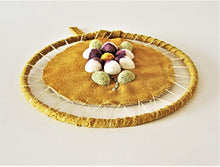 Load image into Gallery viewer, Inuit Art - Flower on Dream Catcher