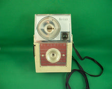 Charger l'image dans la galerie, Cameras - Kodak Hawkeye Flashfun Camera