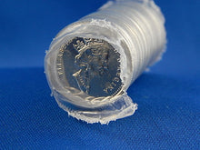 Load image into Gallery viewer, Coins and Currency - Uncirculated Roll - Canadian Cariboo Quarter 2001
