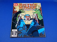 Load image into Gallery viewer, DC Comics - Justice League International - #25 - April 1989
