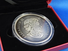 Load image into Gallery viewer, Currency - Silver Coin - $50 - 2017 - Royal Canadian Mint - Peace Tower Clock 90th Anniversary
