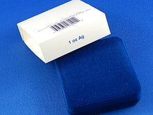 Charger l'image dans la galerie, Currency - Canadian Coin - 1 Oz. Silver - 2001 - Royal Canadian Mint - Silver Maple Leaf
