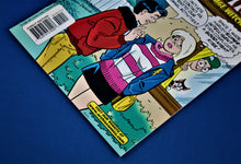 Load image into Gallery viewer, C - Archie Comics - Sabrina The Teenage Witch - #10 - February 1998
