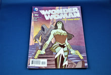 Charger l&#39;image dans la galerie, DC Comics - Wonder Woman - #10 - August 2012
