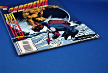 Load image into Gallery viewer, Marvel Comics - Daredevil The Man Without Fear - #336 - January 1995
