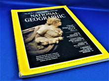 Load image into Gallery viewer, Magazine - National Geographic - Vol. 163, No. 3 - March 1983
