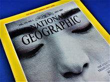 Charger l&#39;image dans la galerie, Magazine - National Geographic - Vol. 172, No. 1 - July 1987
