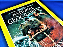 Load image into Gallery viewer, Magazine - National Geographic - Vol. 178, No. 6 - December 1990
