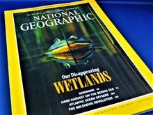 Load image into Gallery viewer, Magazine - National Geographic - Vol. 182, No. 4 - October 1992
