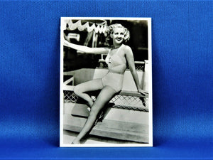 Real Photographs Collector Cards - 1939 - Series Two - #15 Betty Grable