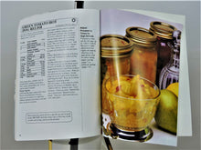 Charger l&#39;image dans la galerie, Cook Books - Assorted - 1992 - Bernardin Guide to Home Preserving
