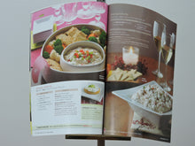 Charger l&#39;image dans la galerie, Cook Books - Kraft Kitchens &quot;What&#39;s Cooking&quot; - 2008 - Holiday Issue - 2009 Winter Issue
