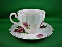 Charger l&#39;image dans la galerie, Tea Cup - Johnson Brothers -  Ironstone 1S2 - Pink Tea Roses - China Tea Cup and Saucer
