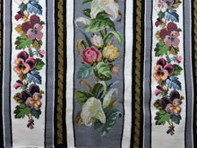 Charger l&#39;image dans la galerie, Quilts, Afghans, etc. - MXB - Beautiful Heirloom Design Homemade Quilt/Afghan - Multi Flowered
