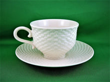 Charger l&#39;image dans la galerie, Tea Cup - Teleflora - Woven Basket Design - Fine Bone China Tea Cup and Matching Saucer
