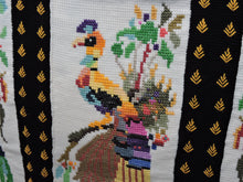 Charger l&#39;image dans la galerie, Quilts, Afghans, etc. - MXB - Beautiful Heirloom Design Homemade Quilt/Afghan - Peacocks
