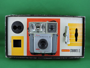 Cameras - Kodak Brownie Starmite II Outfit - No. 48J