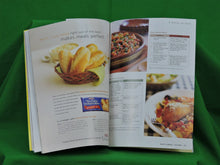 Charger l&#39;image dans la galerie, Cook Books - Kraft Kitchens &quot;What&#39;s Cooking&quot; - 2003 - Fall Issue
