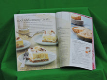 Charger l&#39;image dans la galerie, Cook Books - Kraft Kitchens &quot;What&#39;s Cooking&quot; - 2008 - Summer Issue
