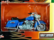 Load image into Gallery viewer, Toys - Maisto - 2006 - Harley-Davidson Motorcycles - 1997 FLHR Road King - 1/18
