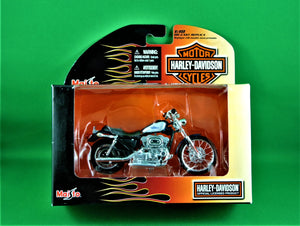 Toys - Maisto - 2006 - Harley-Davidson Motorcycles- 2002 XL 1200C Sportster - 1/18