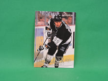 Charger l&#39;image dans la galerie, Collector Cards - 1995 - Fleer - #4 0f 10 - Headliner - Insert Card - Wayne Gretzky
