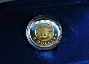 Currency - Commemorative Coin and Stamp Collection - $2 - 2000 - Canada Post - Polar Bear