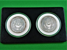 Charger l&#39;image dans la galerie, Currency - Silver 2 Coin Set - 1986 - US - Charleston Mint - Statue of Liberty and Constitution
