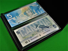 Charger l&#39;image dans la galerie, Currency - Matched Serial Number Set - $5 - 2001 - Bank of Canada - Lasting Impressions
