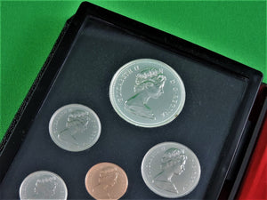 Currency - Coin Set - 1976 - RCM - Double Dollar Proof Set - 100th Anniversary of the Completion of the Library of Parliament